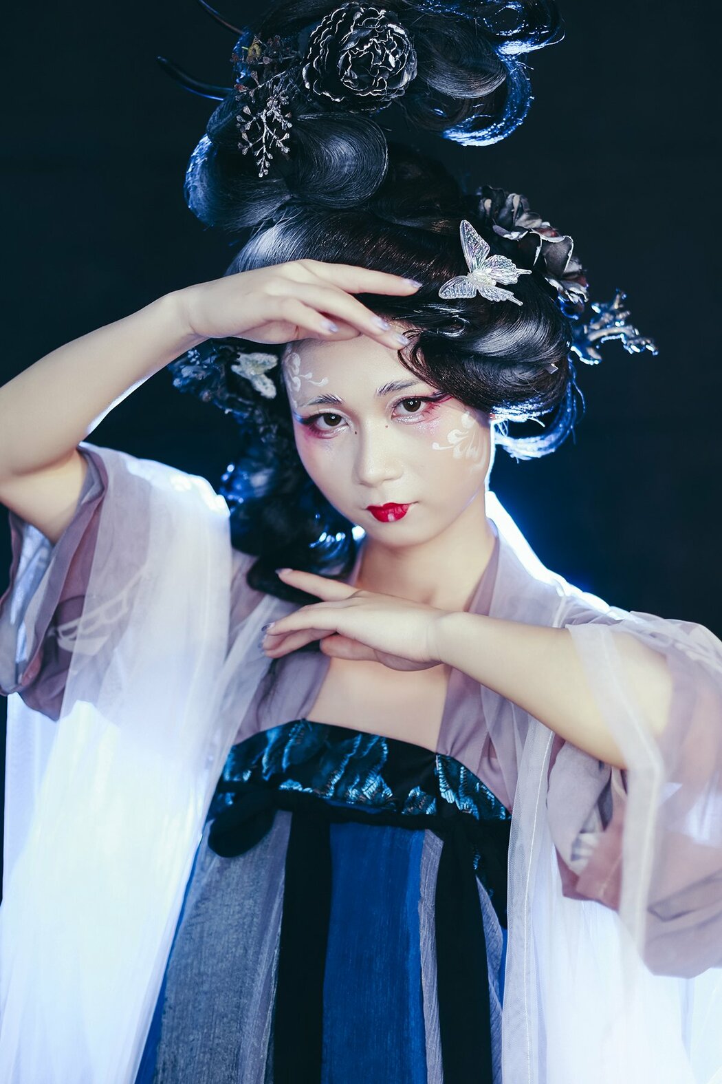 YiTuYu艺图语 Vol.9880 Wei Lan (51P) Cover Photo