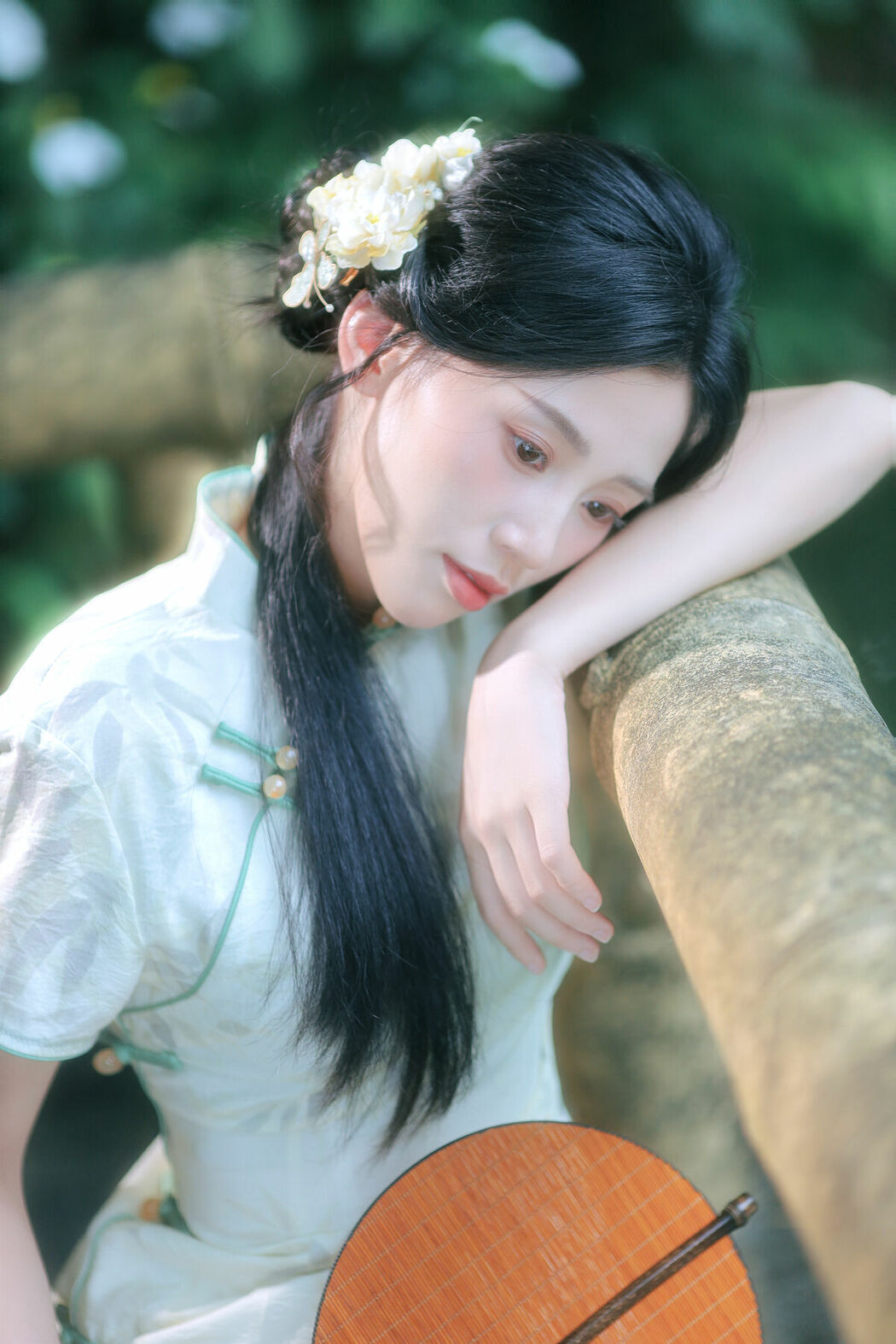 YiTuYu艺图语 Vol.9886 Zhong Ting Er (15P)