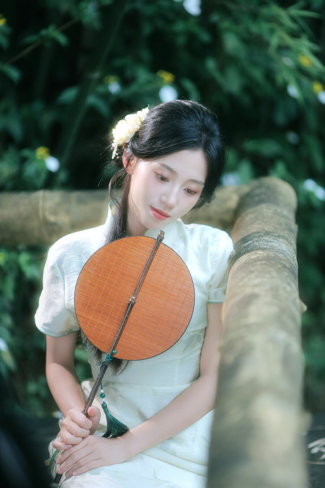 YiTuYu艺图语 Vol.9886 Zhong Ting Er (15P)