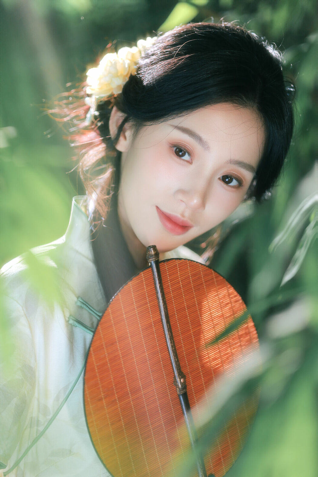 YiTuYu艺图语 Vol.9886 Zhong Ting Er (15P)