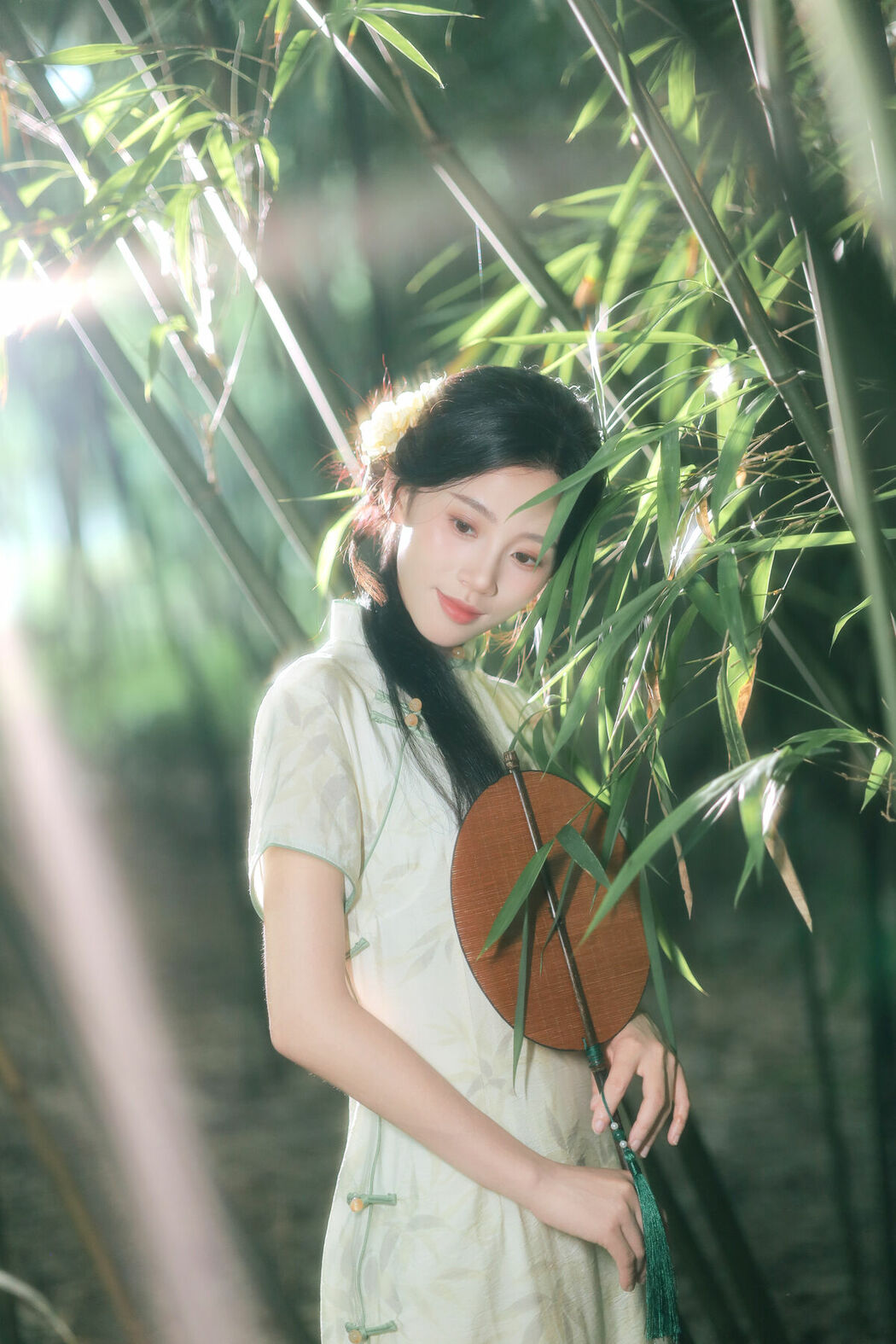 YiTuYu艺图语 Vol.9886 Zhong Ting Er (15P)