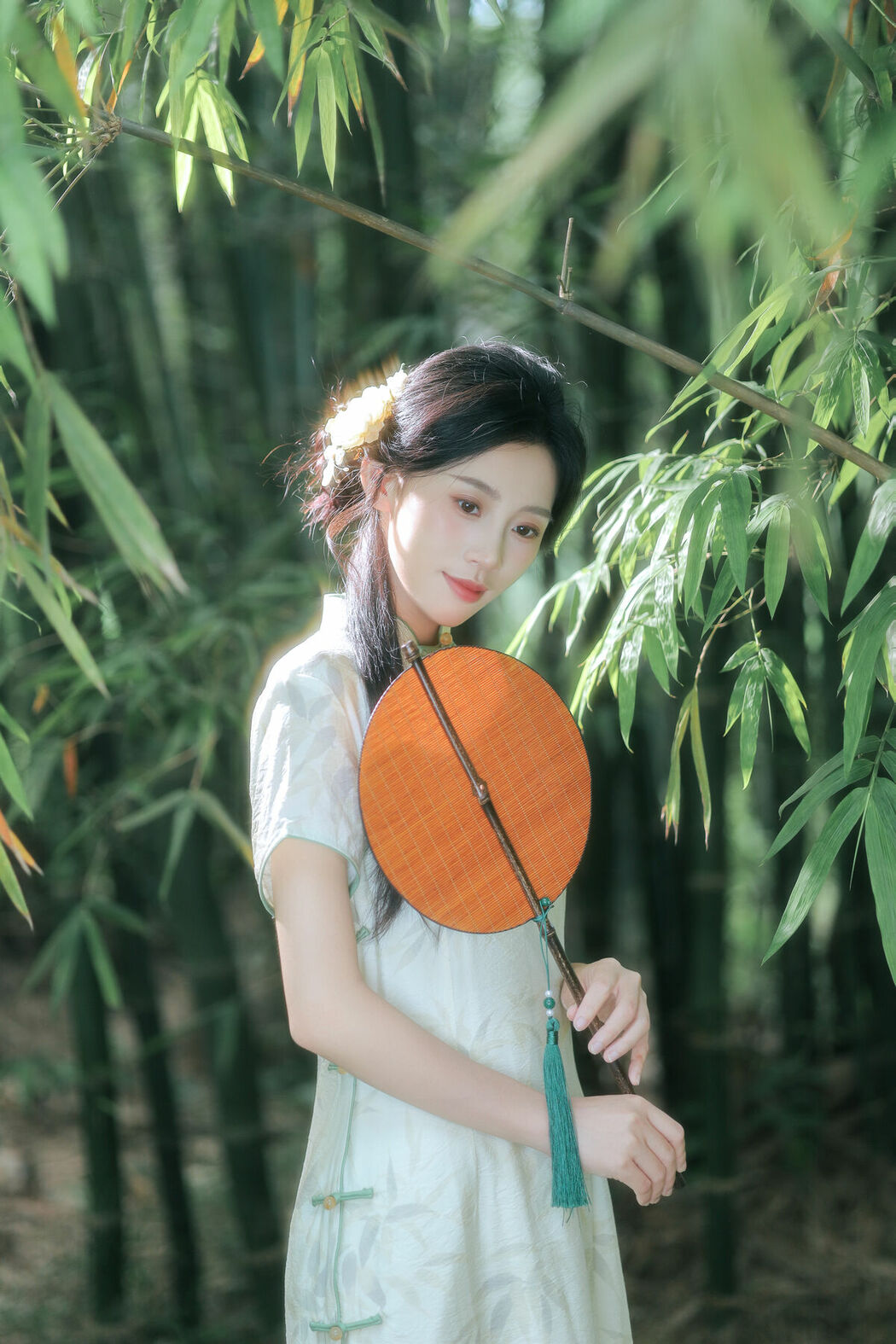 YiTuYu艺图语 Vol.9886 Zhong Ting Er (15P)