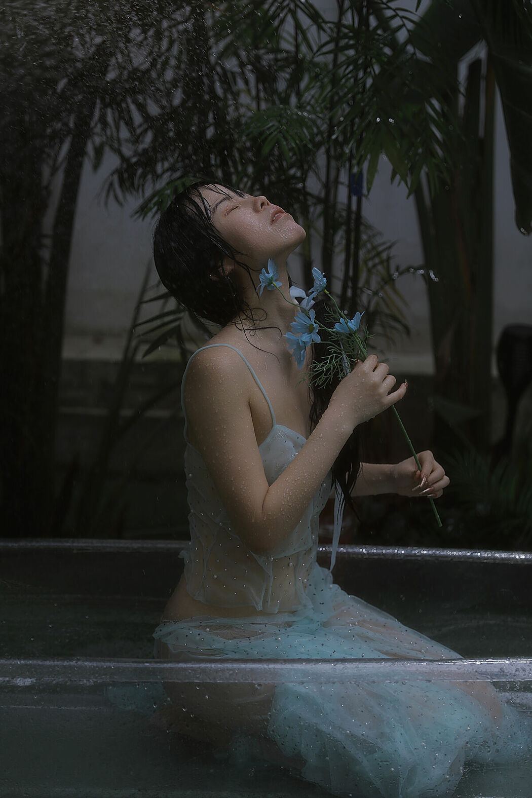 YiTuYu艺图语 Vol.9893 Xiao Xiong Cao Mei Guo Jiang Niu Nai (21P)