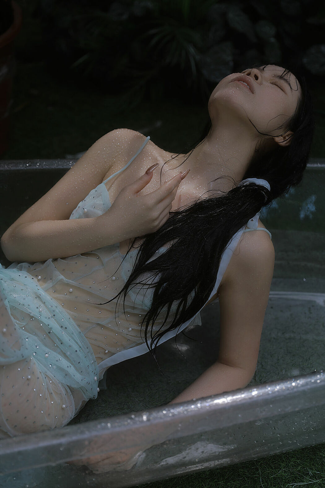 YiTuYu艺图语 Vol.9893 Xiao Xiong Cao Mei Guo Jiang Niu Nai (21P)