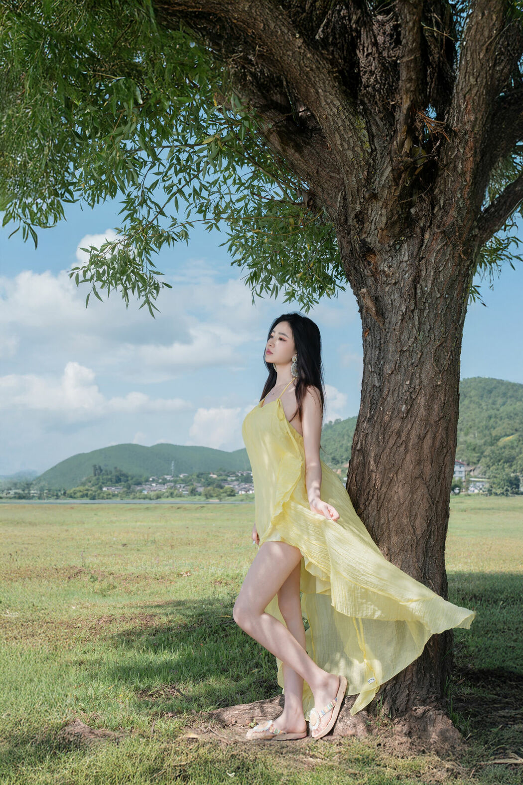 Coser@年年Nnian – 绿茵 (84P)