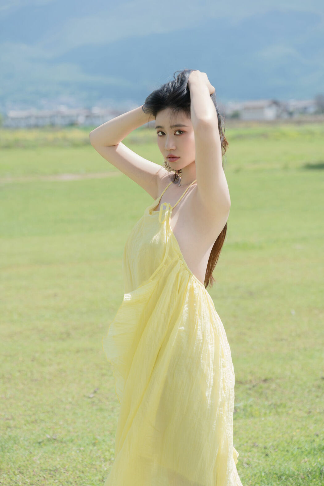 Coser@年年Nnian – 绿茵 (84P)