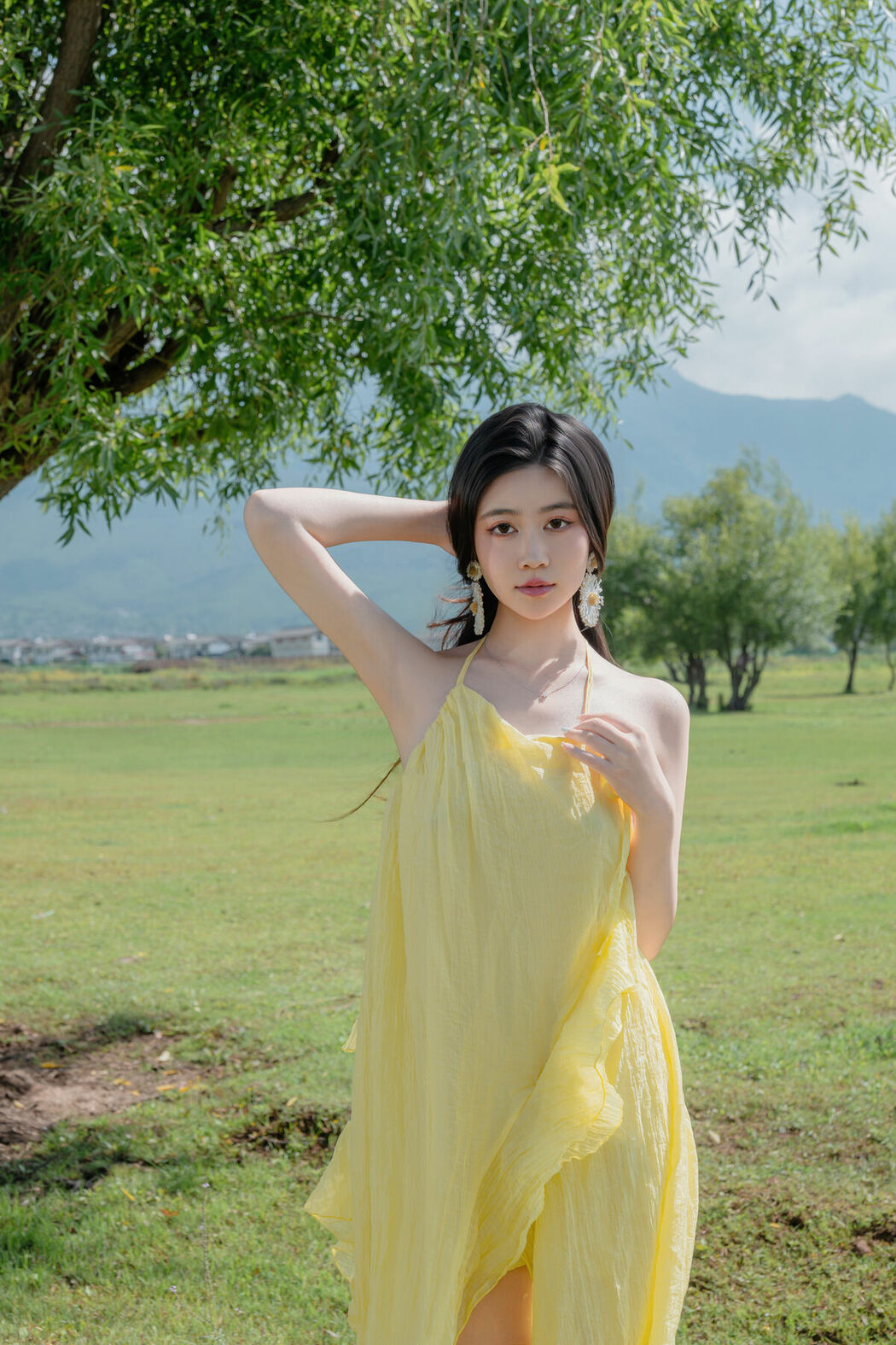 Coser@年年Nnian – 绿茵 (84P)