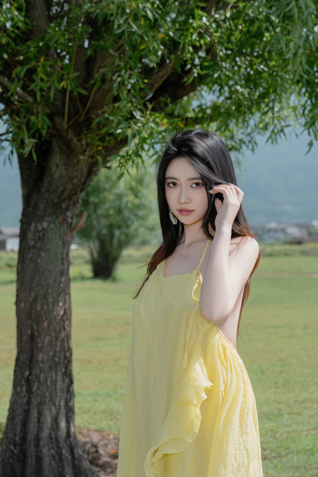 Coser@年年Nnian – 绿茵 (84P)