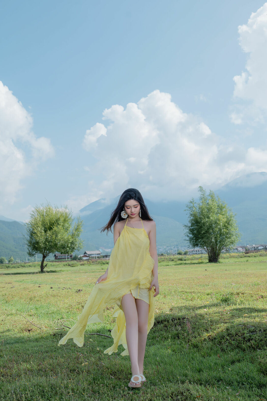 Coser@年年Nnian – 绿茵 (84P)