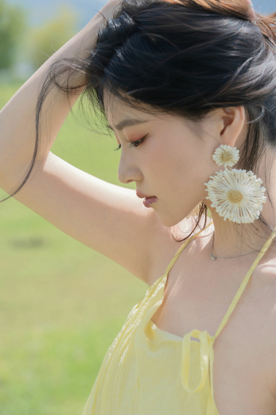 Coser@年年Nnian – 绿茵 (84P)