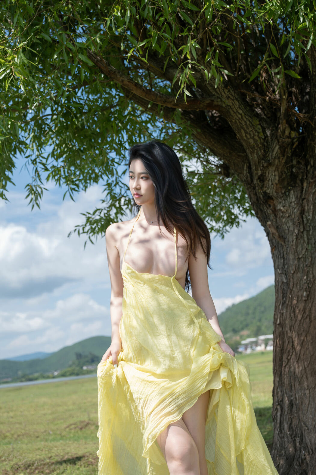 Coser@年年Nnian – 绿茵 (84P)