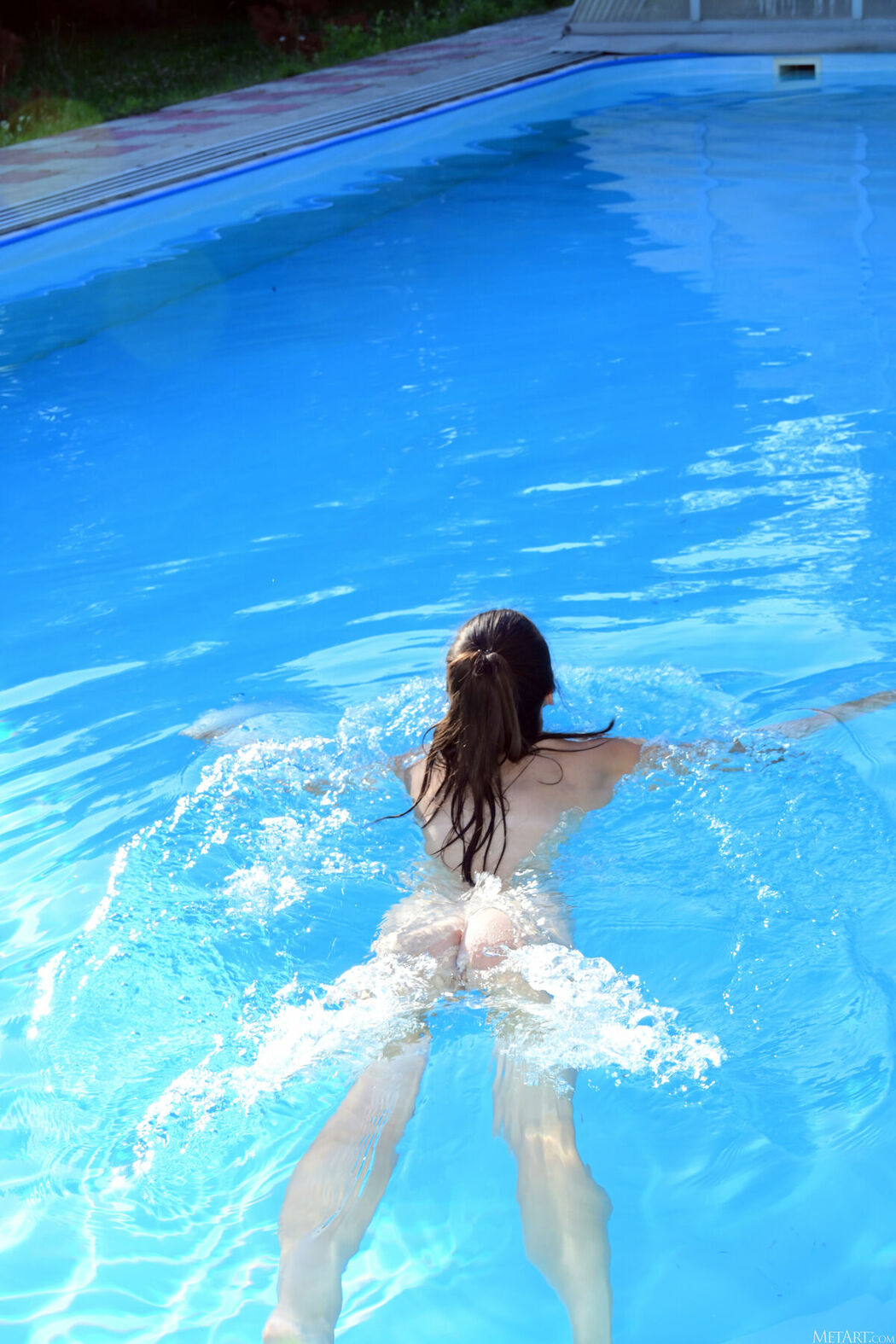 MetArt Alina – Poolside Plunge Part02 (54P)