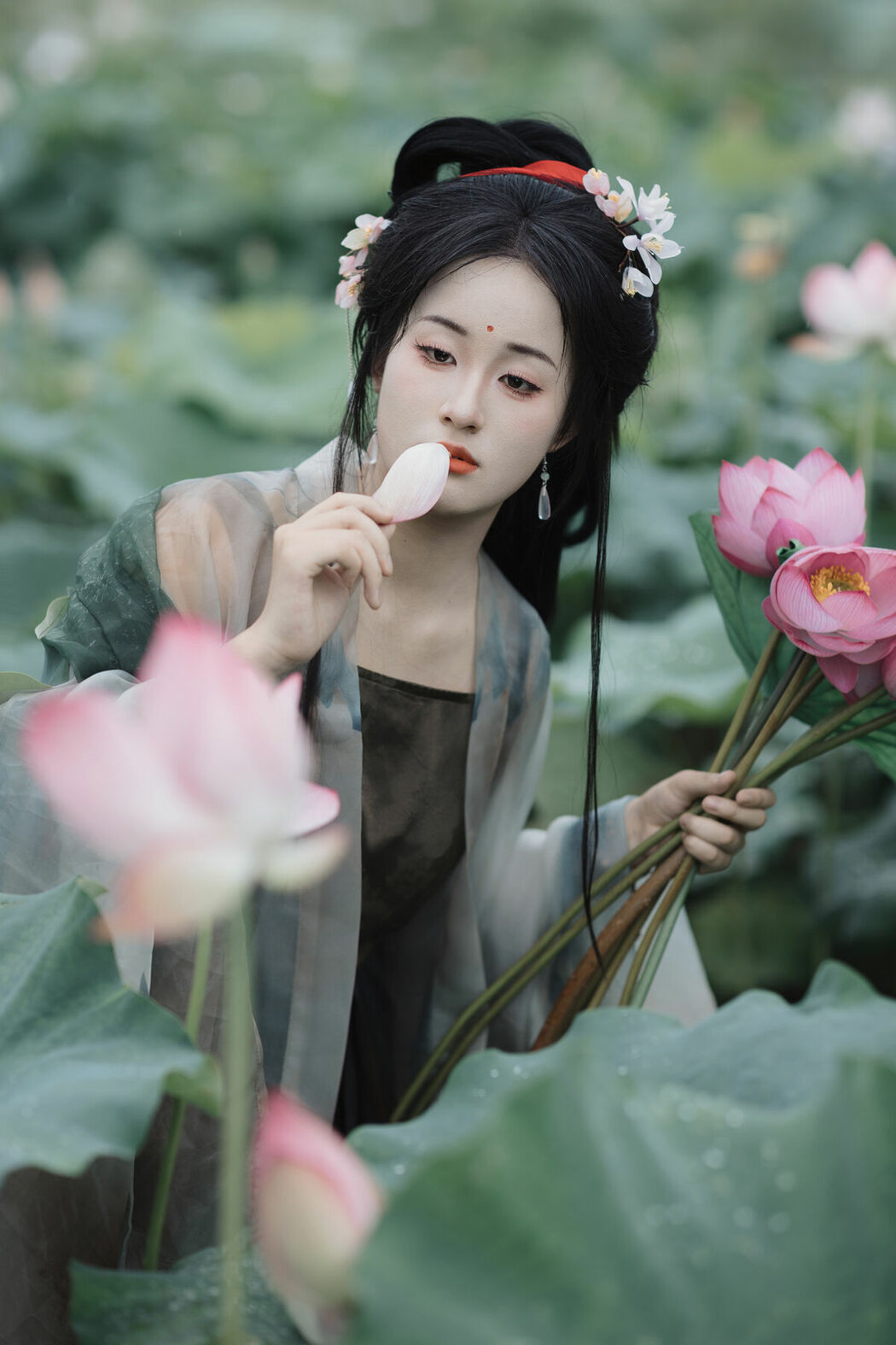 YiTuYu艺图语 Vol.9895 Yuan Di Diao Xian Qu Ye Nao (36P)