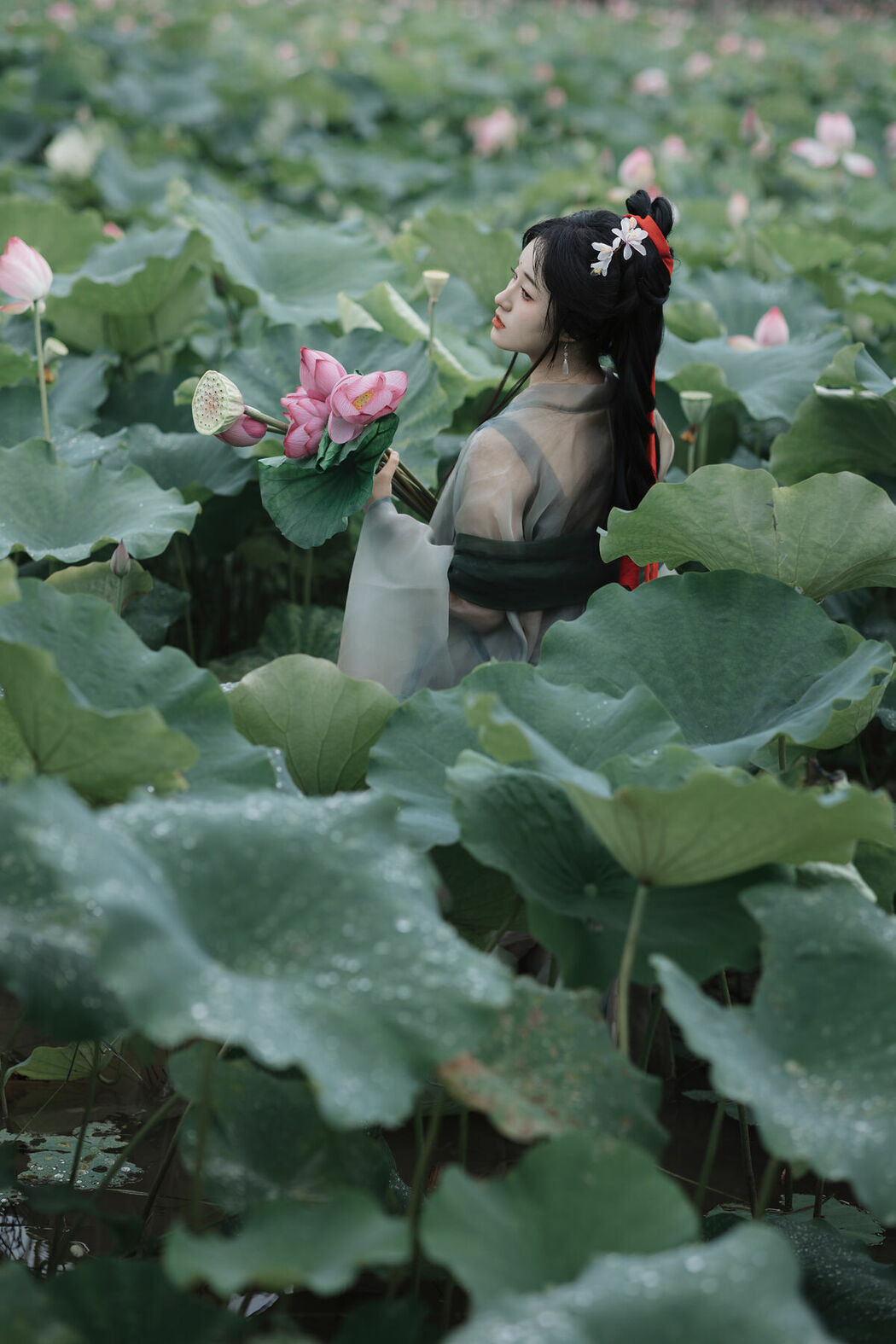 YiTuYu艺图语 Vol.9895 Yuan Di Diao Xian Qu Ye Nao (36P)
