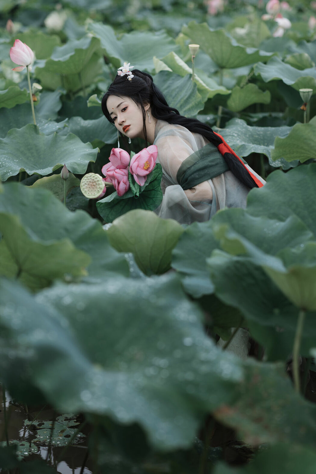 YiTuYu艺图语 Vol.9895 Yuan Di Diao Xian Qu Ye Nao (36P)