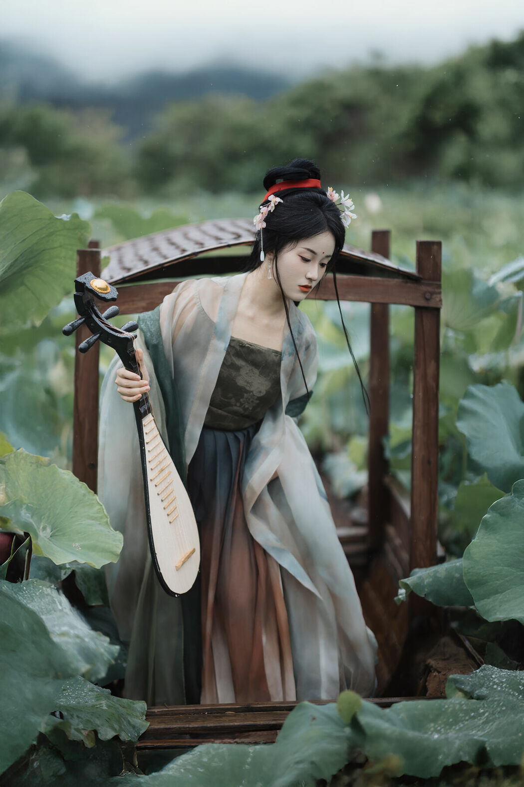 YiTuYu艺图语 Vol.9895 Yuan Di Diao Xian Qu Ye Nao (36P)