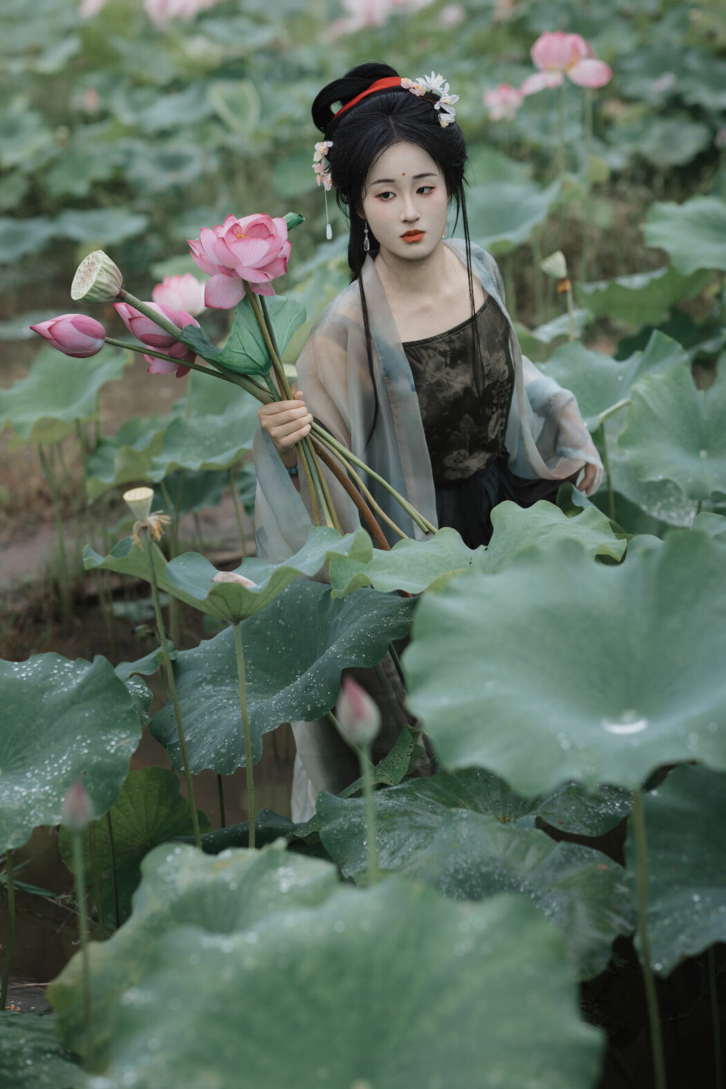 YiTuYu艺图语 Vol.9895 Yuan Di Diao Xian Qu Ye Nao (36P)