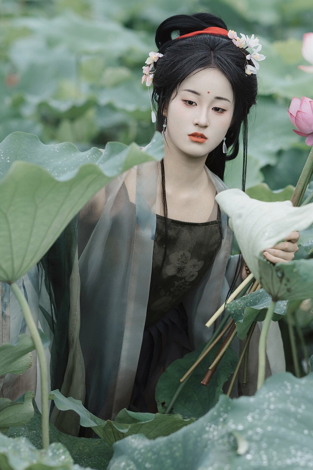 YiTuYu艺图语 Vol.9895 Yuan Di Diao Xian Qu Ye Nao (36P) Cover Photo