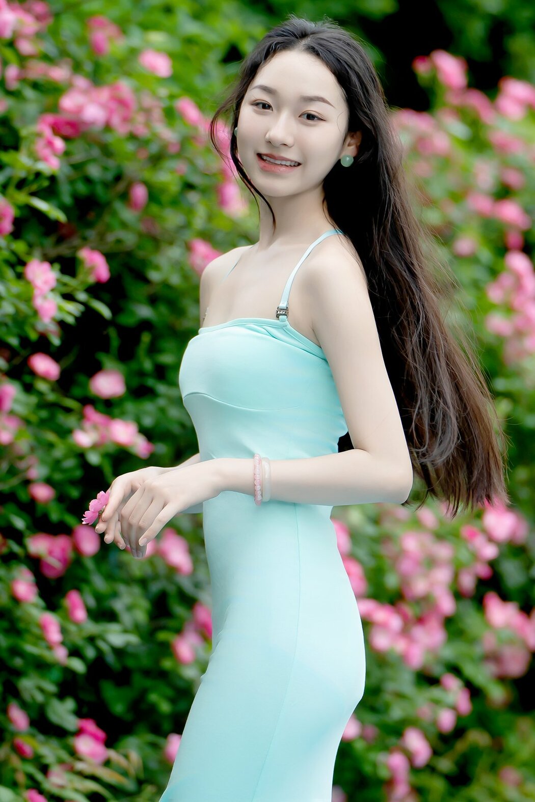 YiTuYu艺图语 Vol.9898 Yue Yue (15P) Cover Photo