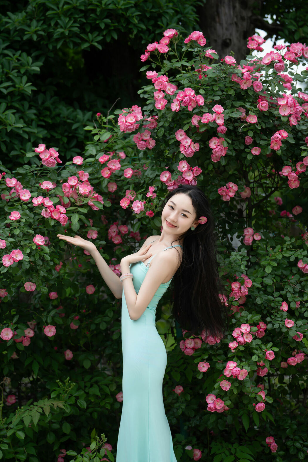 YiTuYu艺图语 Vol.9898 Yue Yue (15P)