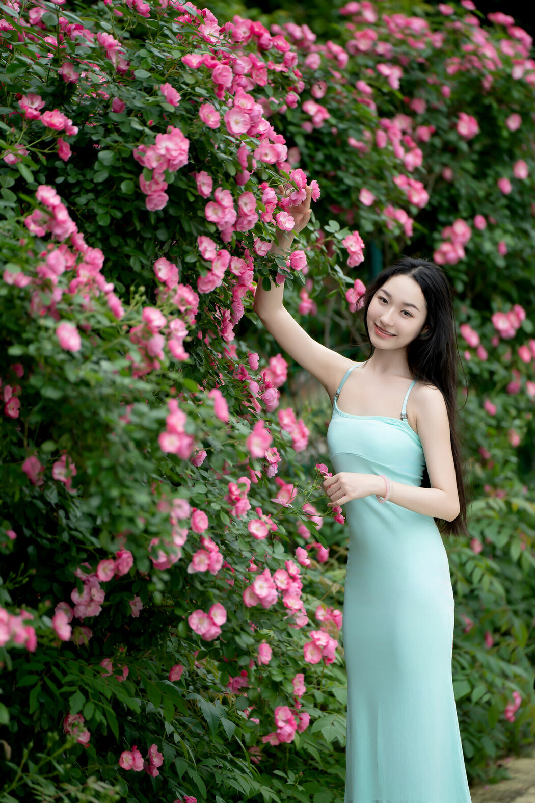 YiTuYu艺图语 Vol.9898 Yue Yue (15P)