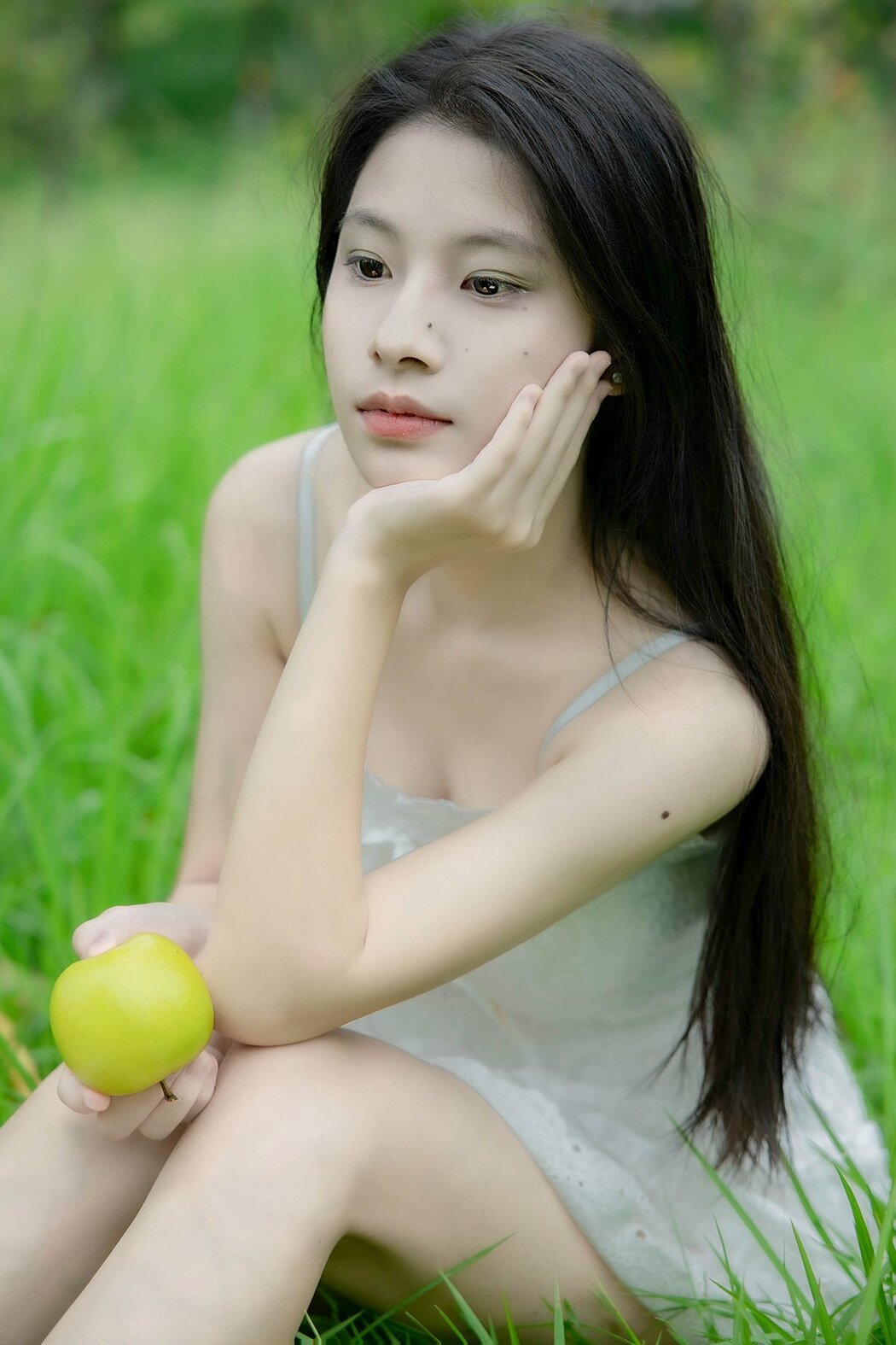 YiTuYu艺图语 Vol.9899 Tian Lan Lan (26P) Cover Photo