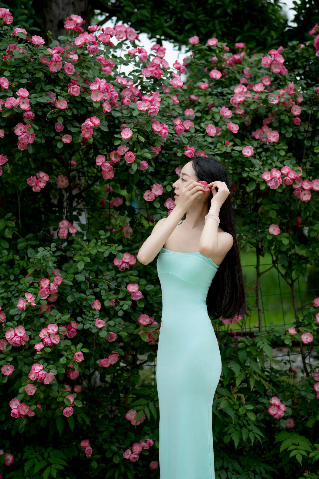 YiTuYu艺图语 Vol.9898 Yue Yue (15P)