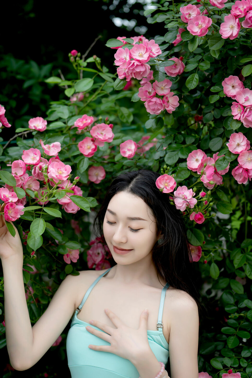 YiTuYu艺图语 Vol.9898 Yue Yue (15P)