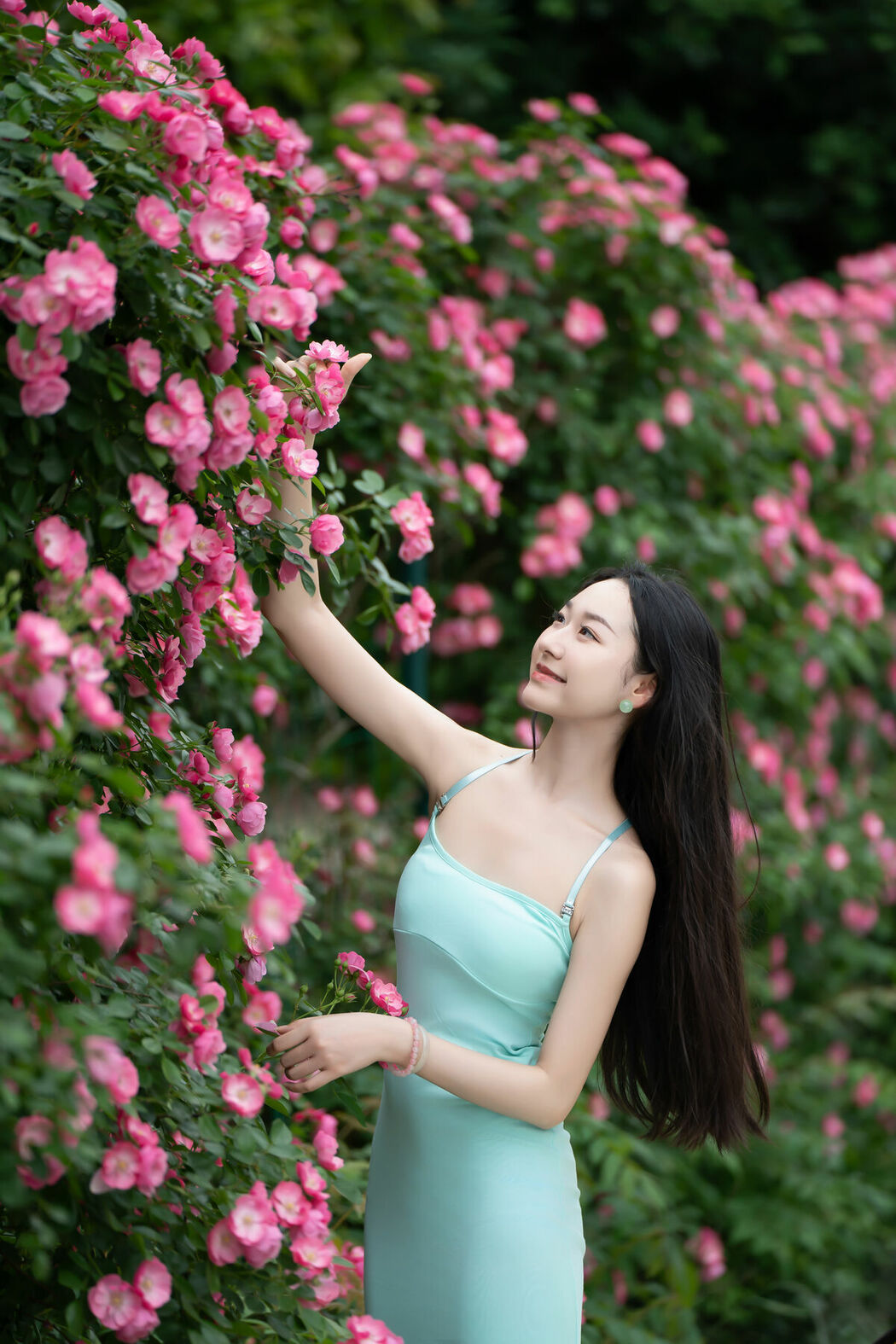 YiTuYu艺图语 Vol.9898 Yue Yue (15P)
