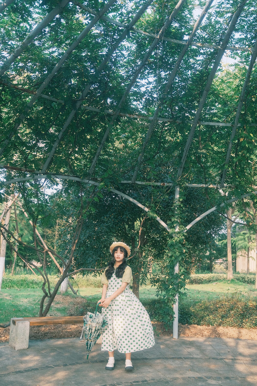 YiTuYu艺图语 Vol.9902 Chen Meng (18P)
