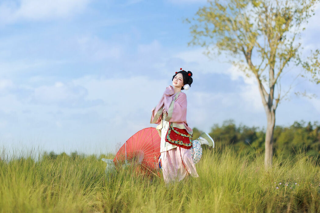 YiTuYu艺图语 Vol.9904 Xiao Du Tong Xue (58P)