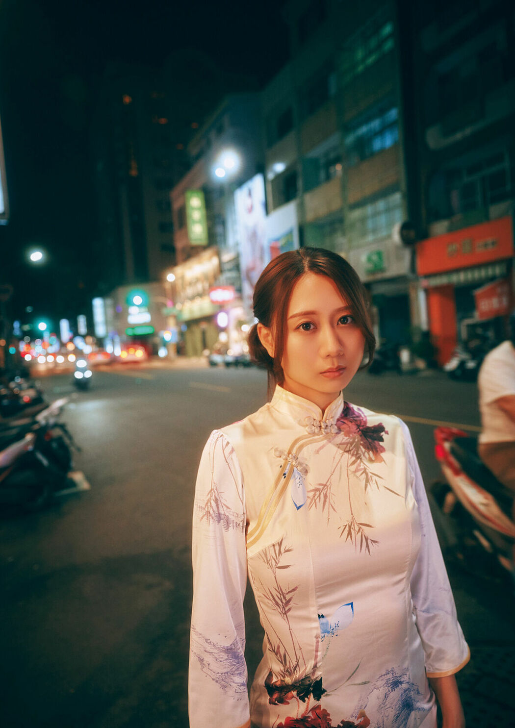 JP Nao Furuhata 古畑奈和 – FLASHデジタル写真集 本当の私 (72P)