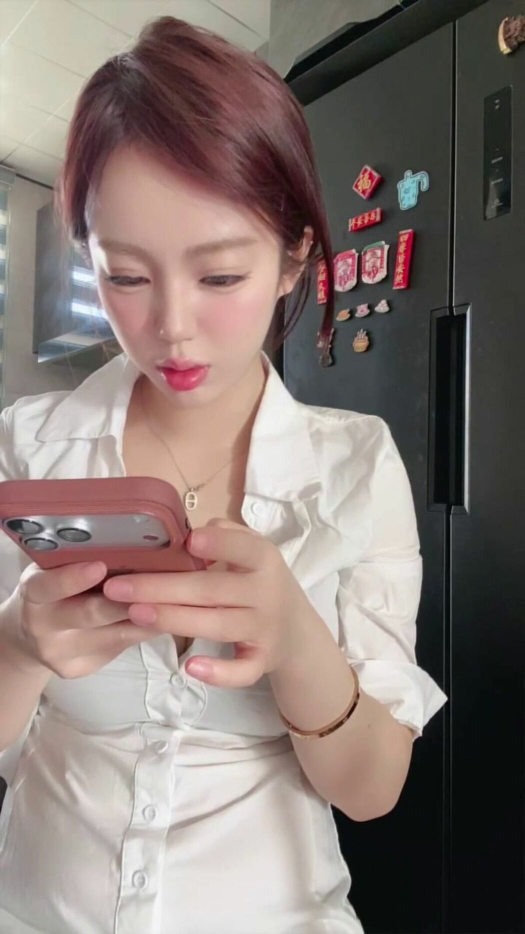 Mei Mei Zi Ya 美美子Ya &ndash; 多彩随缘播外围 上下真空诱惑 道具喷水秀 02 (43P &ndash; 8V)