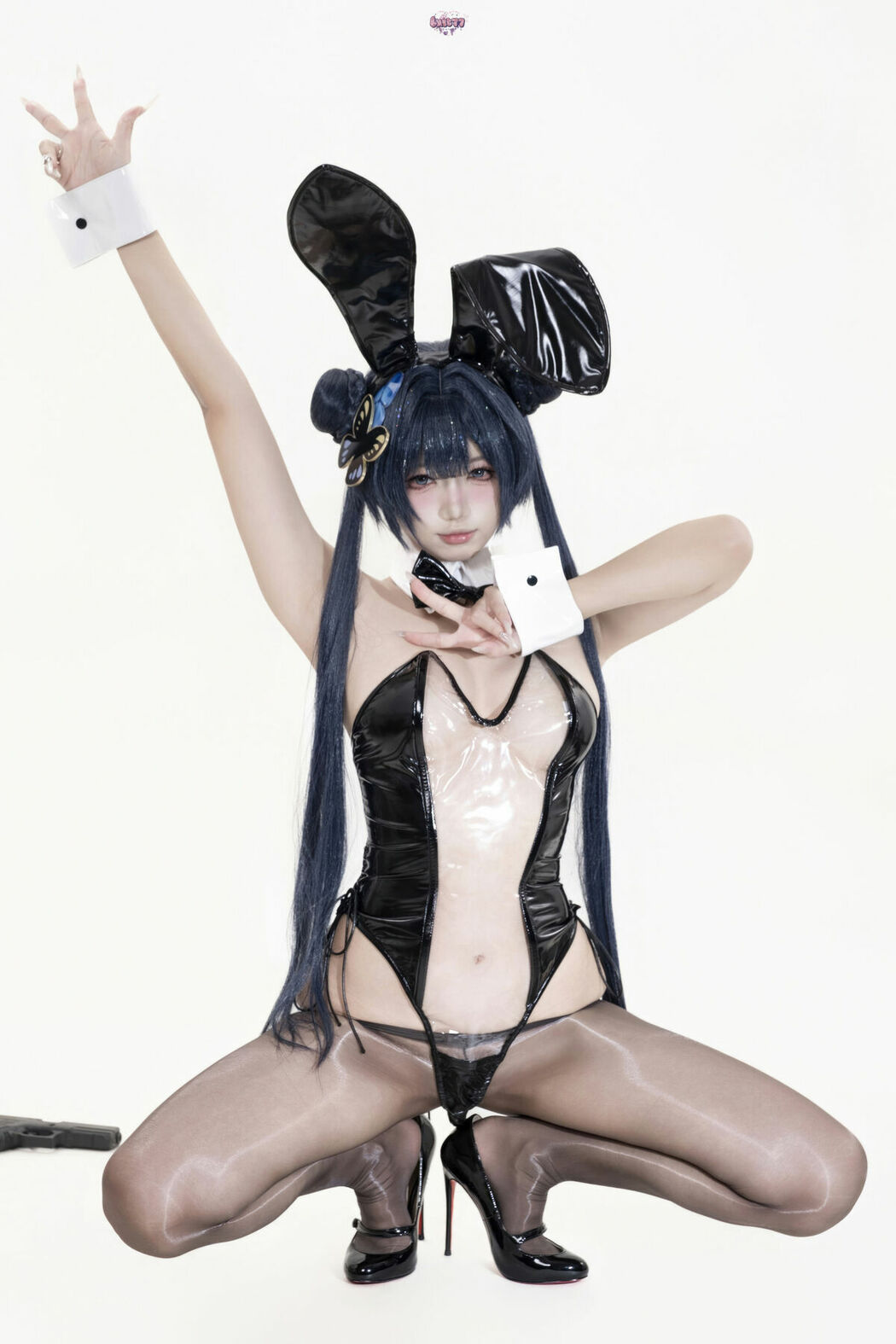 Coser@柒柒要乖哦 – 蔚蓝档案 妃咲兔女郎 (27P)