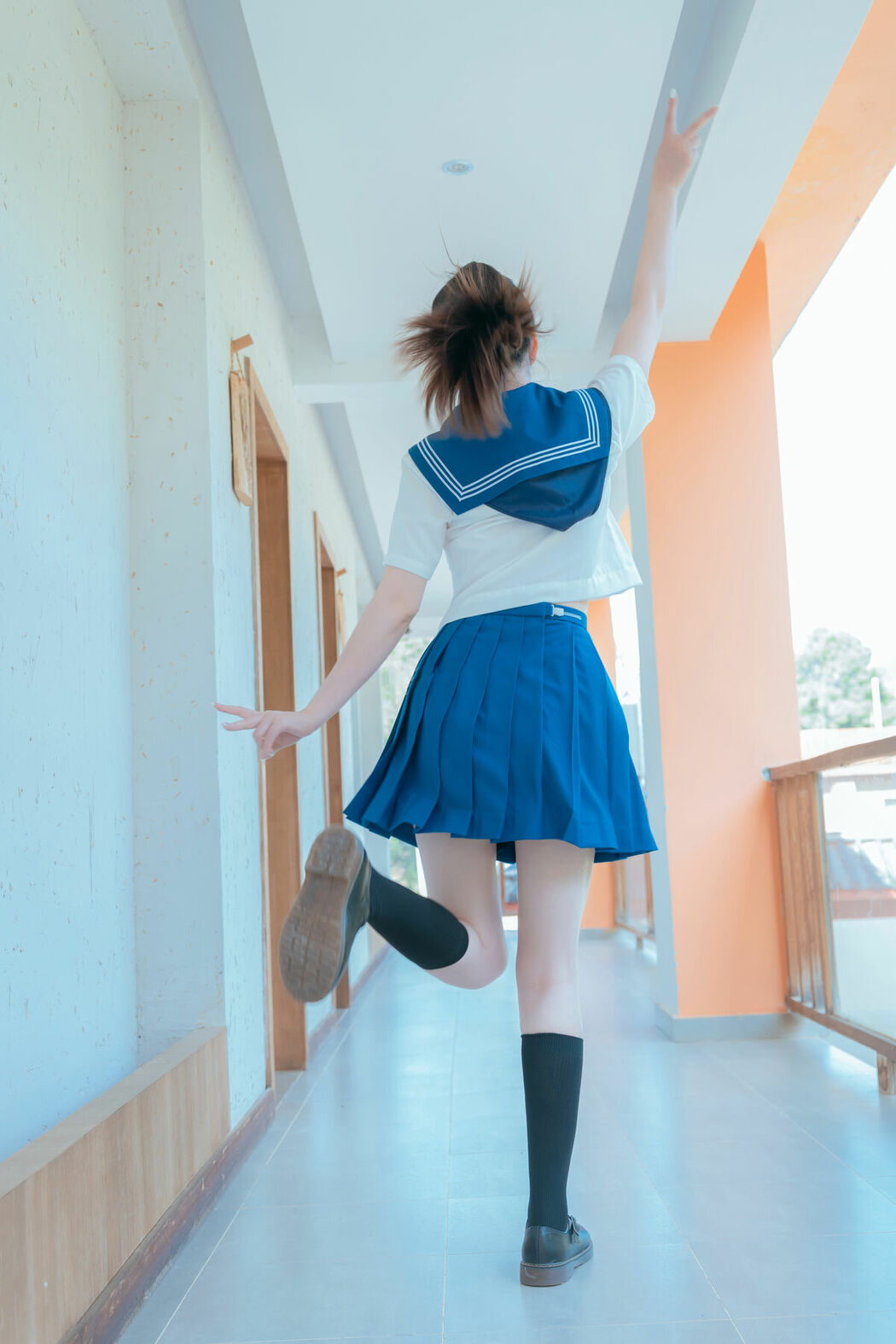 Coser@年年Nnian – 泡沫之夏JK (79P)