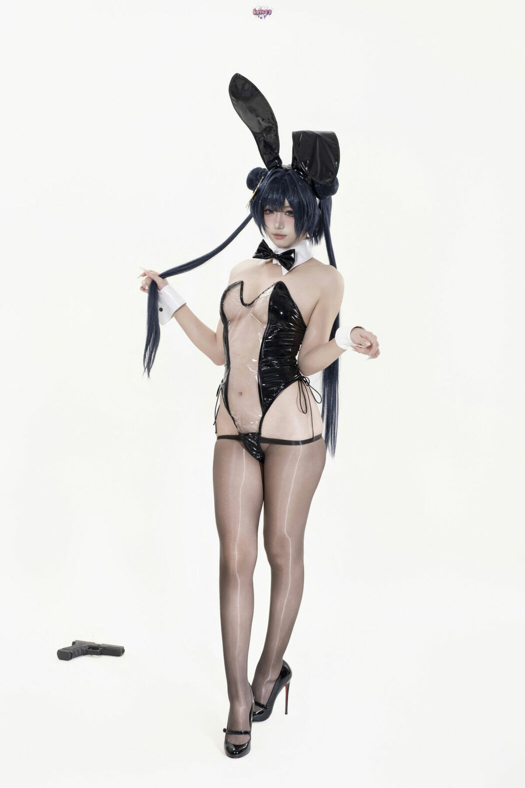 Coser@柒柒要乖哦 – 蔚蓝档案 妃咲兔女郎 (27P)