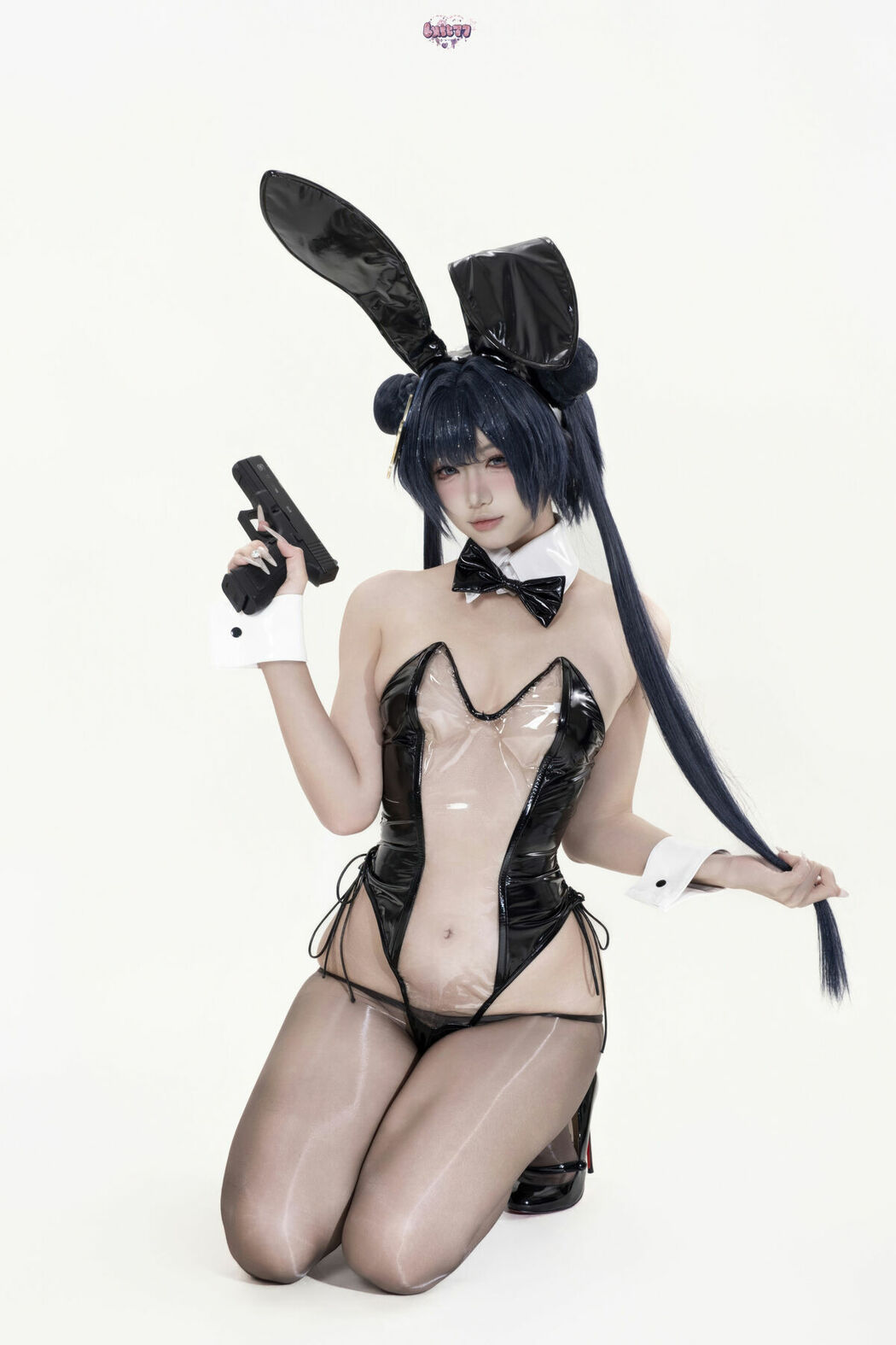 Coser@柒柒要乖哦 – 蔚蓝档案 妃咲兔女郎 (27P)