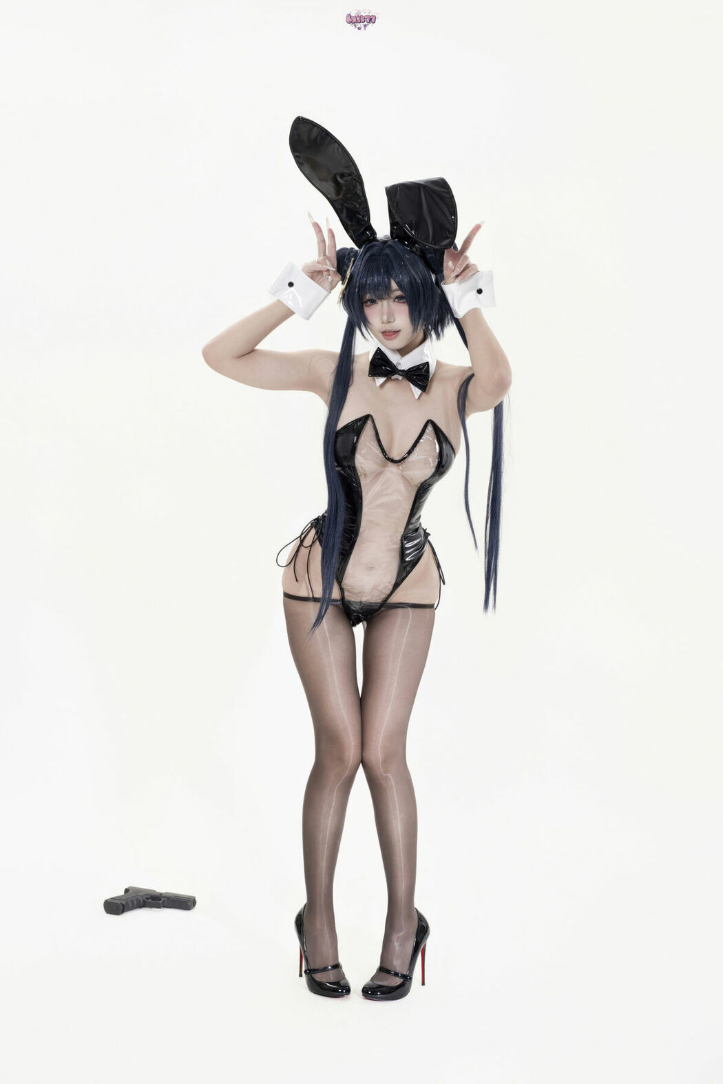 Coser@柒柒要乖哦 – 蔚蓝档案 妃咲兔女郎 (27P)