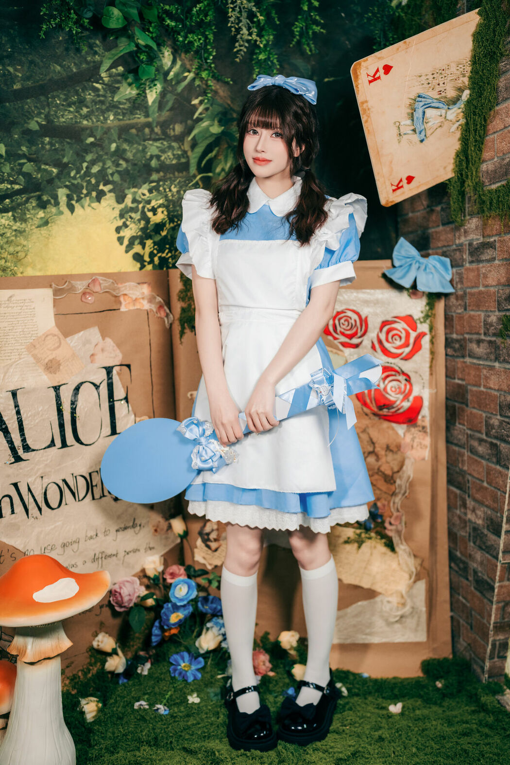 Coser@鹿八岁 – 爱丽丝梦游仙境 (25P)