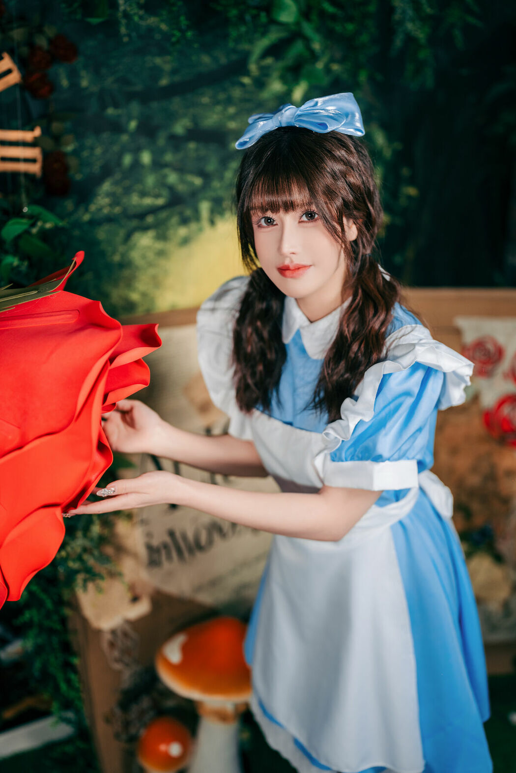 Coser@鹿八岁 – 爱丽丝梦游仙境 (25P)