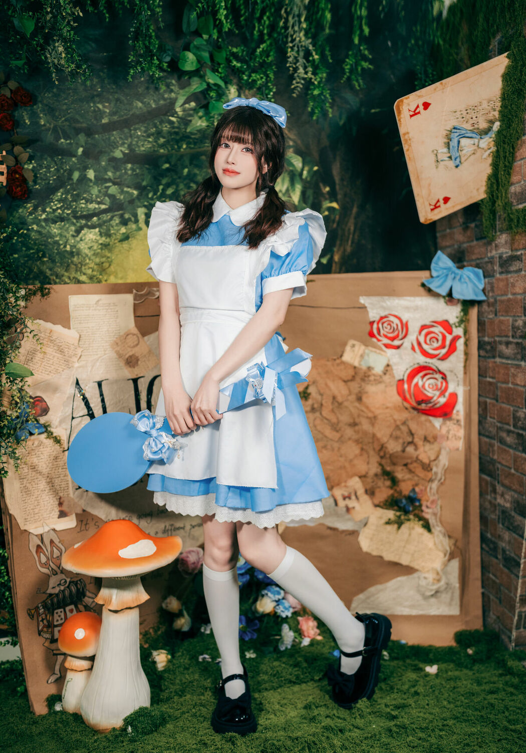 Coser@鹿八岁 – 爱丽丝梦游仙境 (25P)