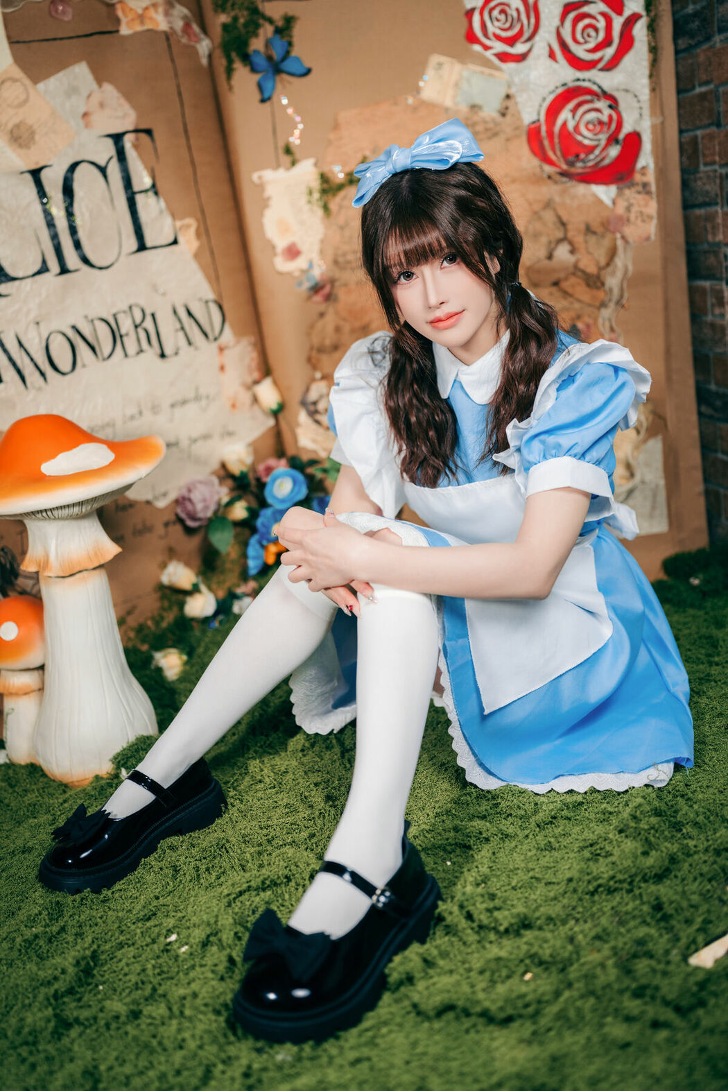 Coser@鹿八岁 – 爱丽丝梦游仙境 (25P)