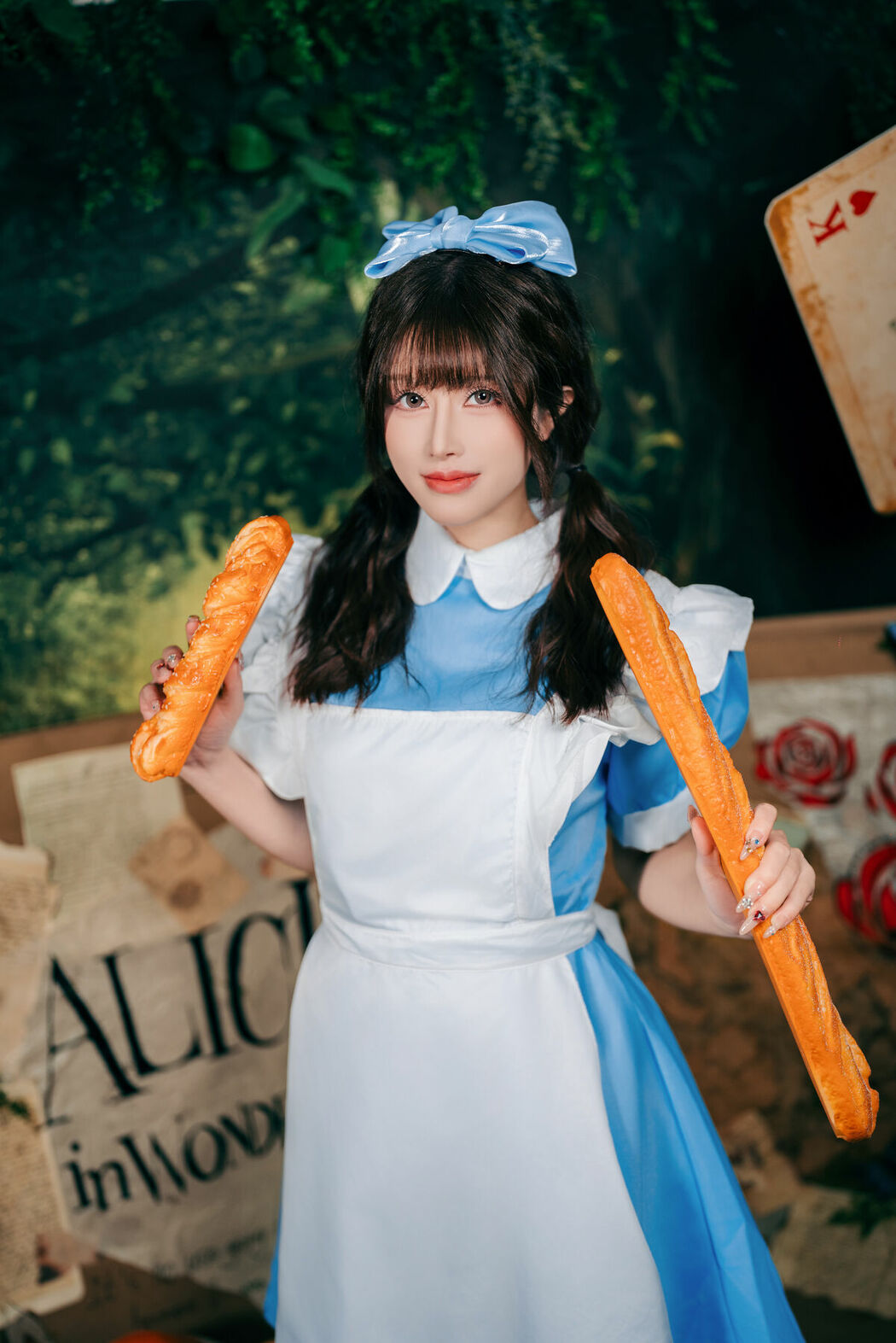 Coser@鹿八岁 – 爱丽丝梦游仙境 (25P)