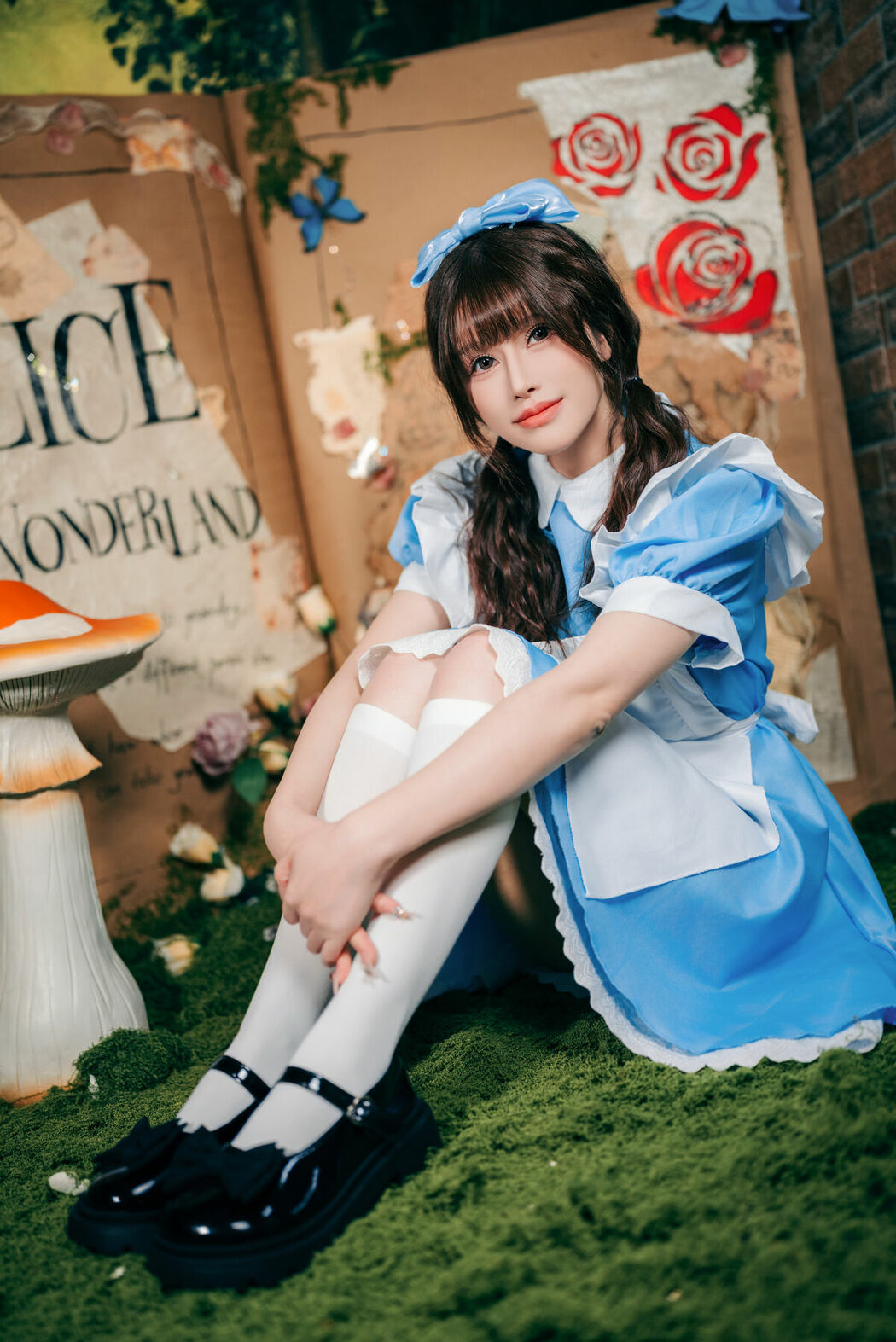 Coser@鹿八岁 – 爱丽丝梦游仙境 (25P)