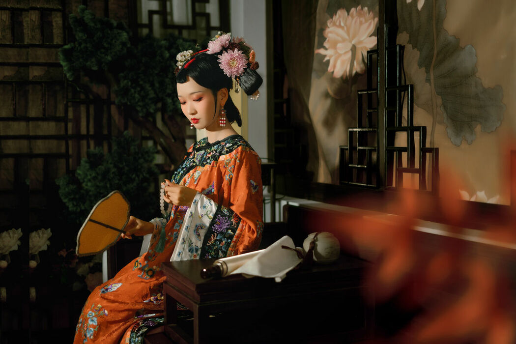 YiTuYu艺图语 Vol.9913 Nian Nian (24P)