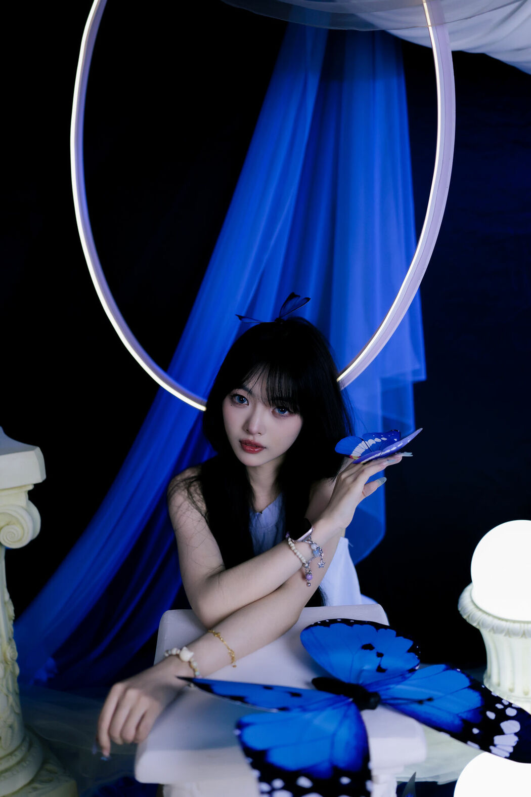 YiTuYu艺图语 Vol.9911 ## (23P)