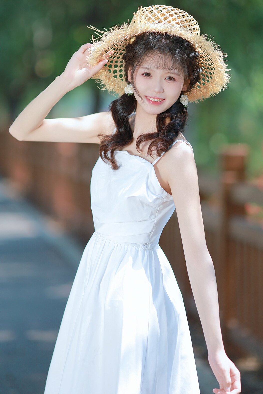 YiTuYu艺图语 Vol.9916 Fish-Lam (16P) Cover Photo
