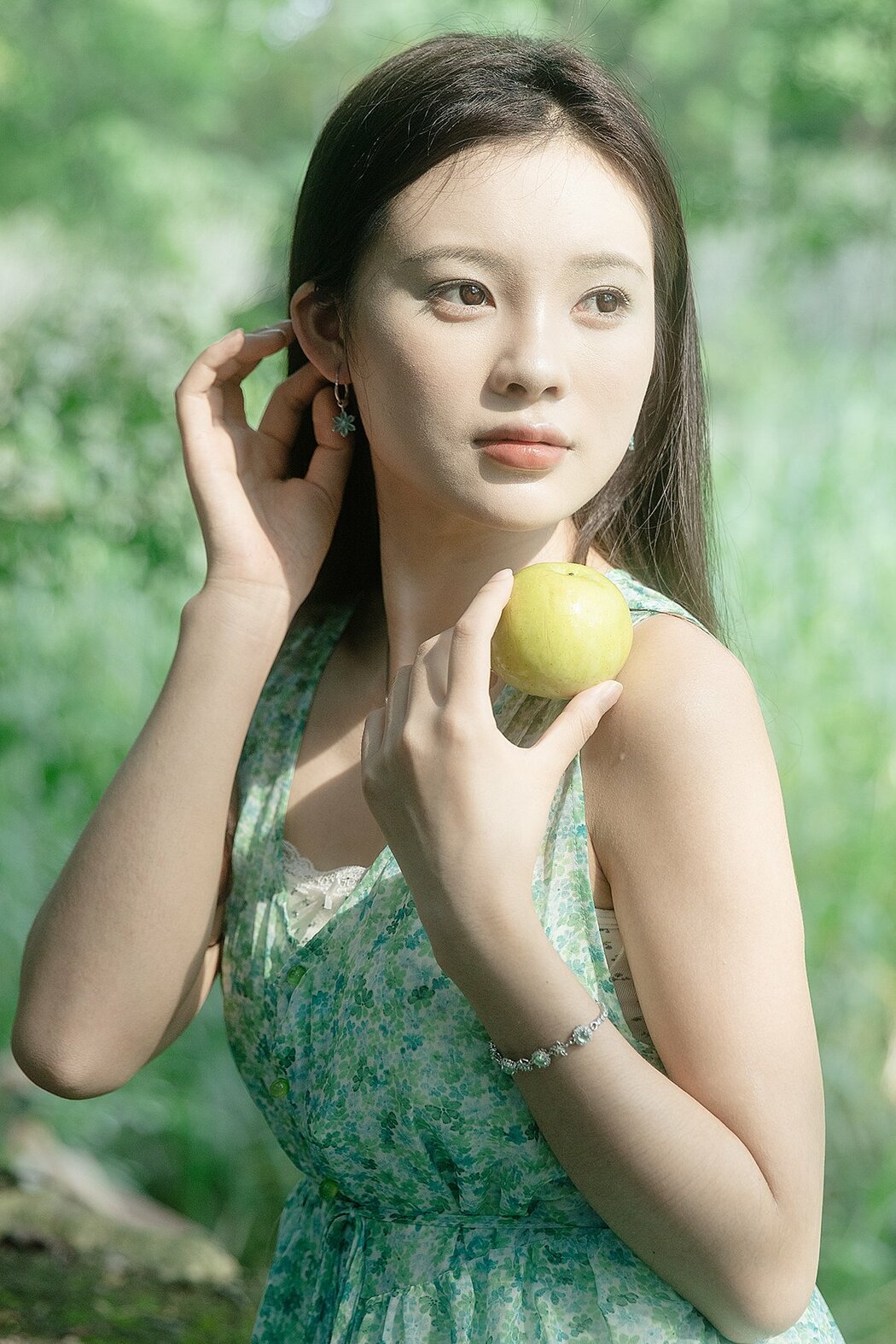 YiTuYu艺图语 Vol.9915 Tian No (25P) Cover Photo