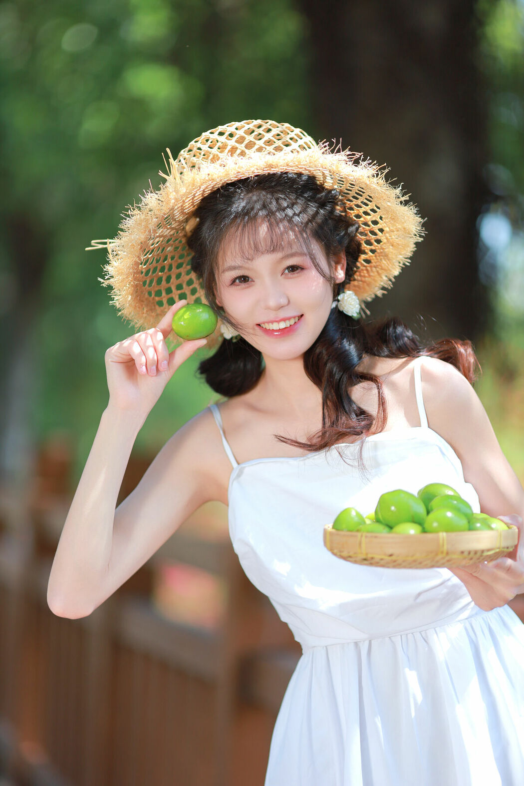 YiTuYu艺图语 Vol.9916 Fish-Lam (16P)
