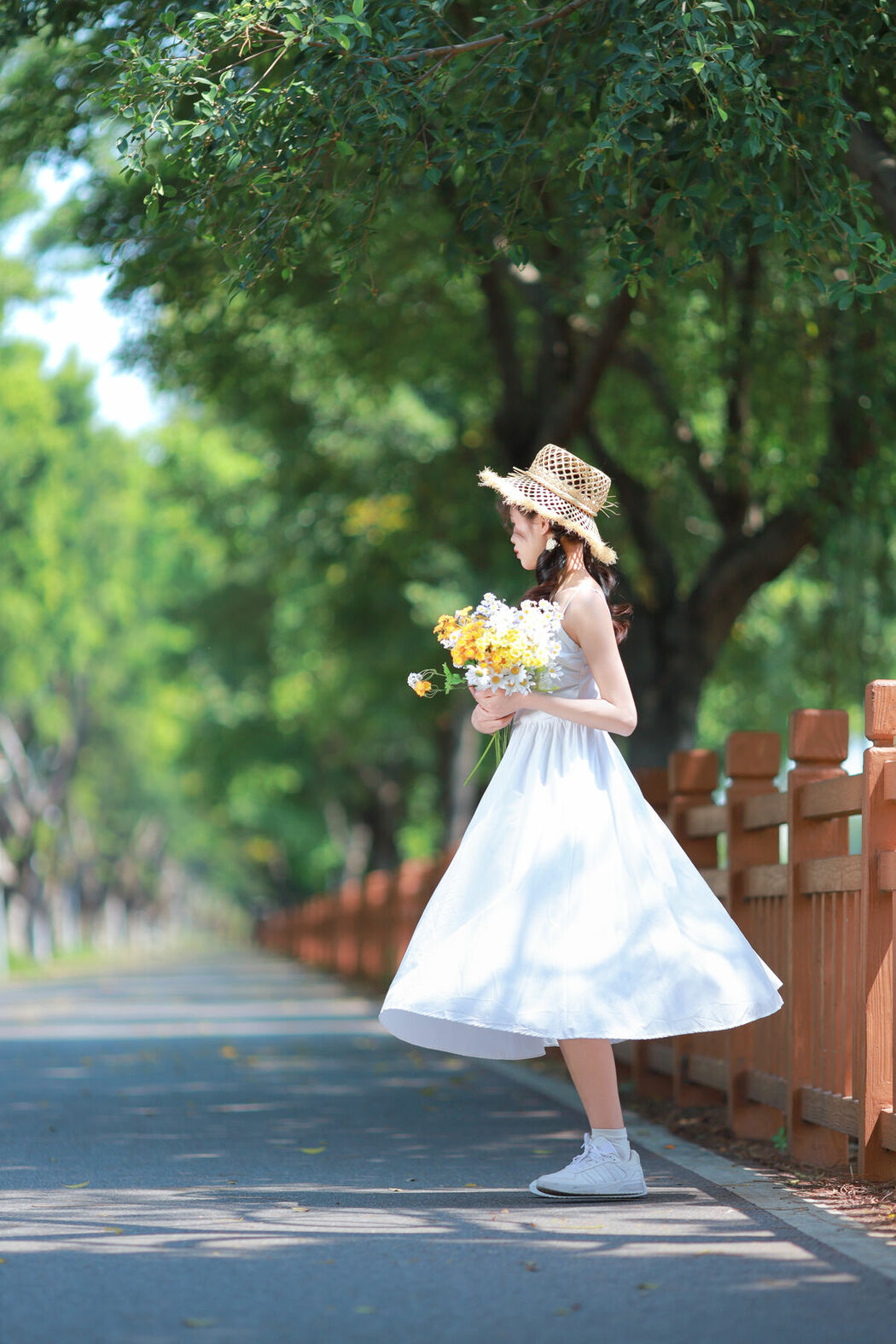 YiTuYu艺图语 Vol.9916 Fish-Lam (16P)